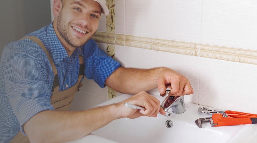 Handle or spout repair in Quitman, MS